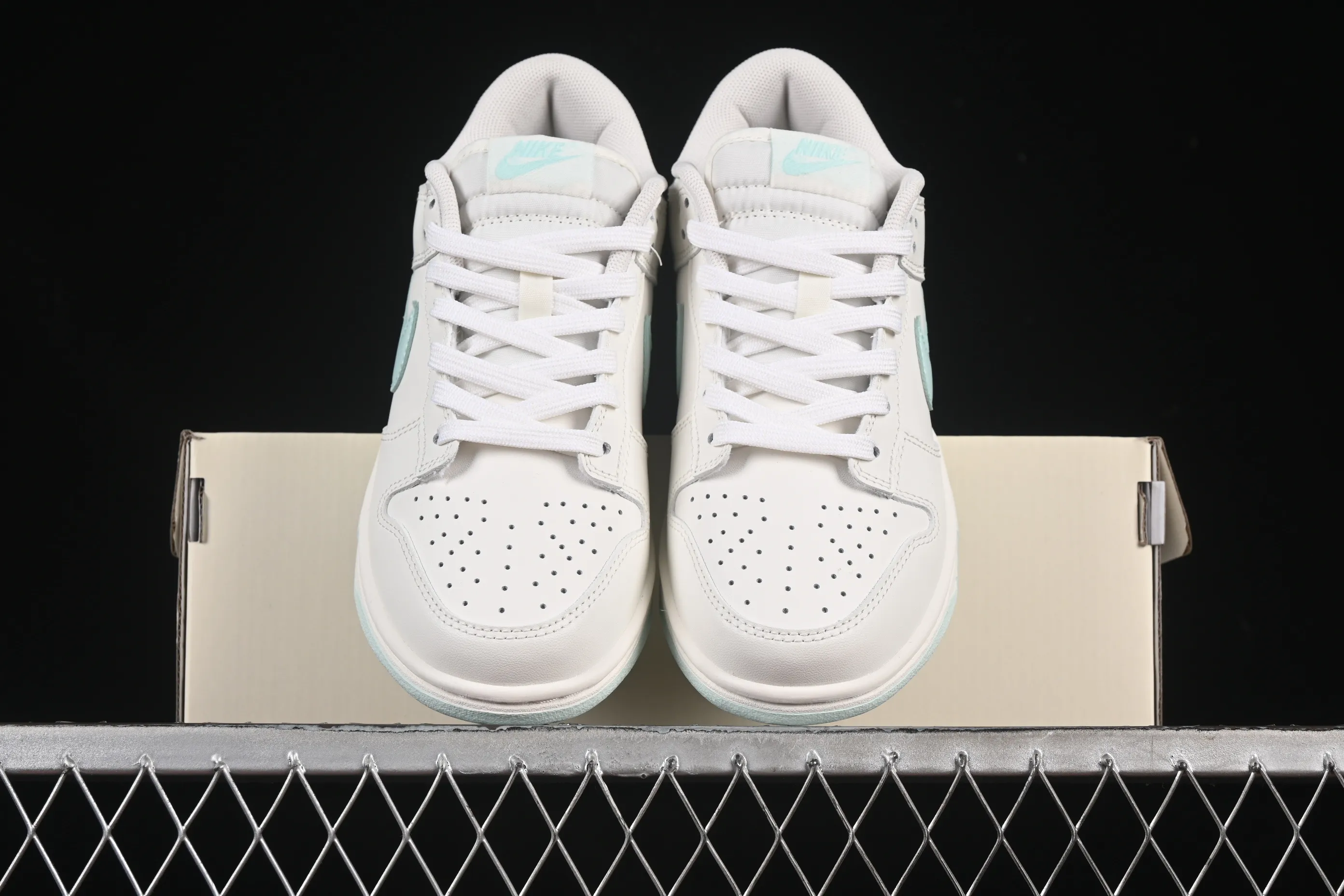 All Categories Nk SB Dunk Series Nk SB Dunk Low Low-top sneakers Nike SB Dunk Low Love Story Anniversary high-end customization Low-top casual sneakers WC2012-017